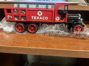 Ertl Texaco 1925 Kenworth Stake Truck Replica DieCast Coin Bank #9385 - Picture 1 of 8