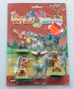 Britains 7417 Wild West Set Three Indian Figures & Totem Pole New/old Shop Stock - Picture 1 of 5