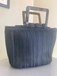1990er Jahre YVES SAINT LAURENT schwarze „Passementerie“ Henkeltasche - Bild 1 von 6