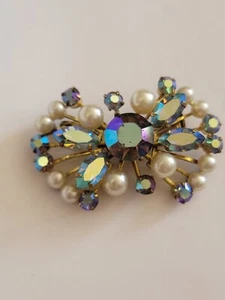 Vintage Aurora Borealis Crystals Pearl Brooch - Picture 1 of 5