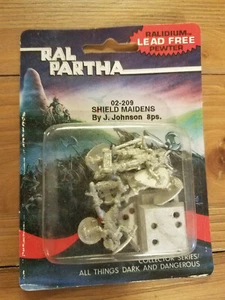 Ral Partha Shield Maidens 02-209 - Picture 1 of 1