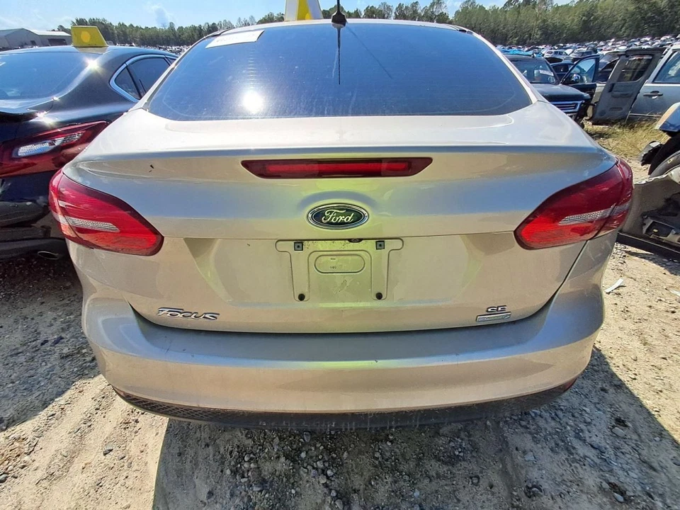 Câmera de visão traseira porta-malas/escotilha/porta traseira sedã compatível com 15-18 FOCUS 2690918 - Imagem 1 de 2