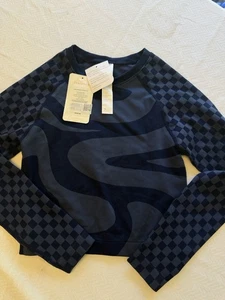 Neu mit Etikett Fabletics Jada nahtloses langärmliges bauchfreies Trainingsoberteil für Damen Large blau Größe L - Bild 1 von 7