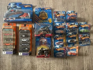 Hot Wheels/Match Box Bundle - Picture 1 of 4