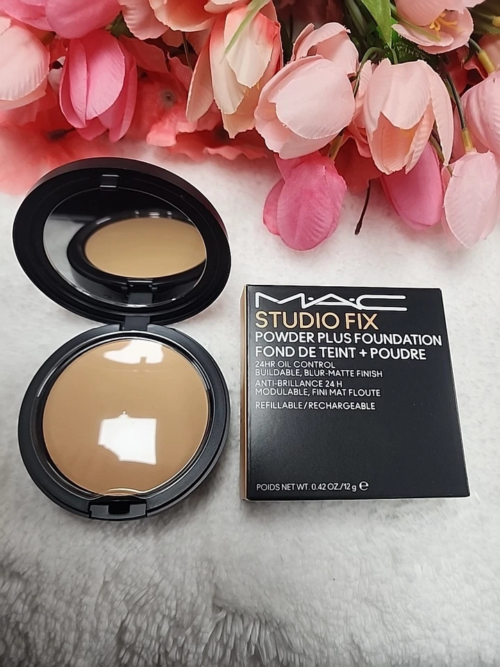 M.A.C Studio Fix Powder Plus Foundation 24HR OIL CTRL ~NW35~  - Image 1 of 4