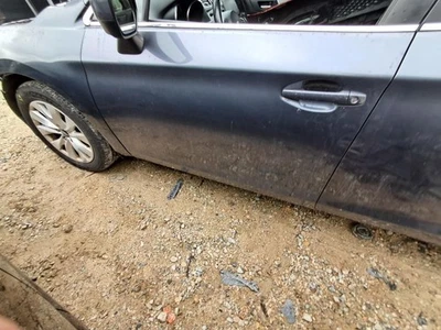 Subaru Legacy Driver 2015 carcasa de puerta delantera usada camioneta local eléctrica solamente Foto 1 de 4