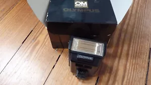 Vintage Olympus T32 Electronic Flash Unit Flashgun with box - Picture 1 of 2