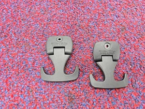 CARGADOR DODGE R/T 392 11-23 2X MALETERO TRASERO CARGA AMARRE GANCHO RECORTE CLIP - Imagen 1 de 2