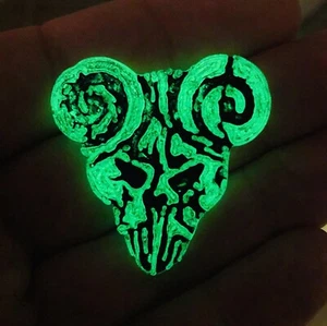 The Pick of Destiny - Glow-in-the-dark 3D printed guitar pick - Durable PLA - Bild 1 von 4