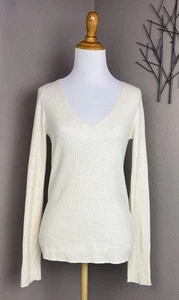 NEU Vince elfenbeinfarbener leichter gerippter Pullover aus 100 % Kaschmir mit V-Ausschnitt M - Bild 1 von 8