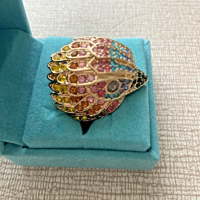 KURT GEIGER LONDON ОЧЕНЬ БОЛЬШОЙ МУЛЬТИ КРИСТАЛЛ ОРЛА КОЛЬЦО ЗОЛОТО РАЗМЕР 8 НОВЫЙ - Изображение 1 из 4