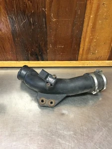 Audi TT • OEM Intercooler Intake Hose. #8L9 145 935 B. Used. KQ450 - Imagen 1 de 11