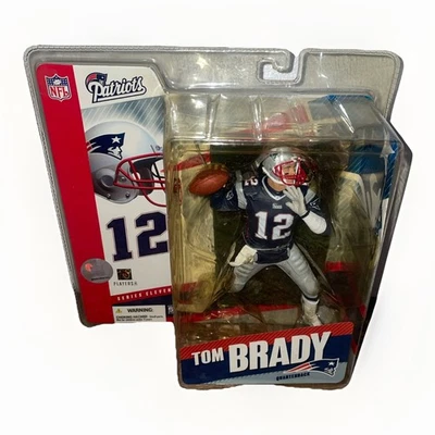 Camiseta MCFARLANE 2005 SPORTSPICK NFL SERIE 11 REGULAR AZUL TOM BRADY SELLADA SIN USAR, EN CAJA Foto 1 de 4