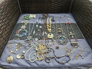 Vintage Sterling Silver & Costume Jewelry Lot 4 Scrap/wear 40G With Stones - Picture 1 of 24