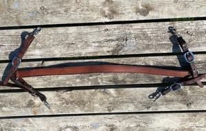 Lightly used Western 4 point mule breast collar w/4 tugs, snaps, VGC - Picture 1 of 4