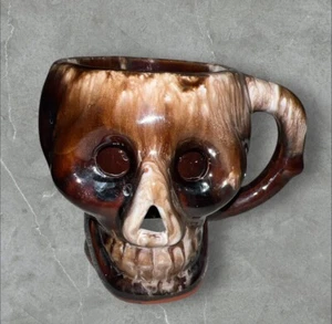 Vtg 1960s Hollow Ceramic Brown White Melt Molten Drip Glaze TIKI SKULL MUG Japan - Picture 1 of 5