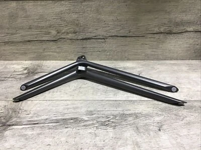 Hisense Class U6H Series Quantum ULED 4K UHD Smart Google L27-33 - Image 1 of 4