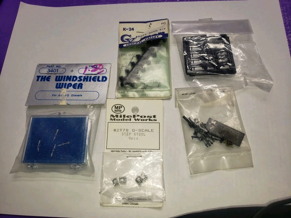 LOTE KEYSTONE LOCOMOTORA FUNCIONA ESCALA HO Kit 3401 Limpiaparabrisas Freno Juegos Campana Foto 1 de 4