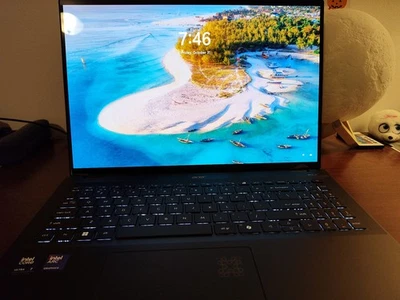 Acer Swift 16 AI Copilot+ PC Intel Core™ Ultra 7 Series 2 256V 16GB 1TB SSD OLED Foto 1 de 4