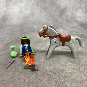 Playmobil Figura Étnica Occidental, Cuchillo, Fuego y Caballo - Imagen 1 de 8