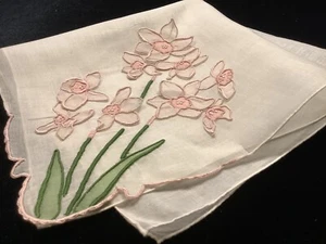 11533🌟ROMANTIC Vintage 3D ORGANDY Embroidery DAFFODILS PINK Handkerchief - Picture 1 of 3