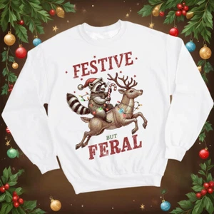 Jersey de Navidad Unisex Festivo Mapache y Reno - Acogedor Ropa de Invierno #MC - Imagen 1 de 43