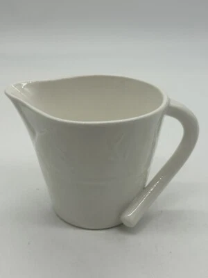 10 STRAWBERRY STREET White Porcelain 3 1/2" Creamer - Image 1 of 4