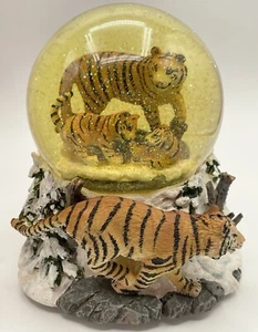 Siberian Tiger Snowglobe Cadona International Endangered Species Collection - Picture 1 of 19