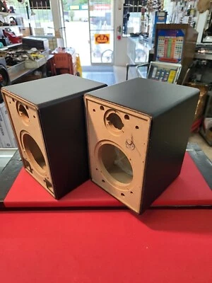 M-Audio Studiophile AV 40 Desktop Reference Speakers Studio Monitor Enclosures 2 - Image 1 of 4