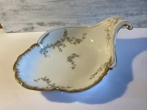 LIMOGES HAVILAND FRANCE LEAF SHAPED CANDY DISH - Picture 1 of 6
