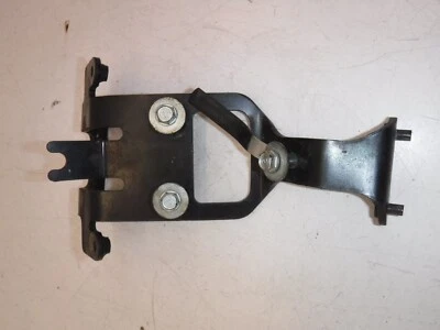 SOPORTE LUZ TRASERA HONDA SHADOW SABRE 1100 VT1100C2 2000-07 33705-MBA-000 Foto 1 de 4