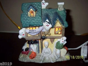 Halloween 6" Electric Porcelain Ghost Houses Choice of 4 Pumpkins, Witch, Scared - Picture 1 of 9