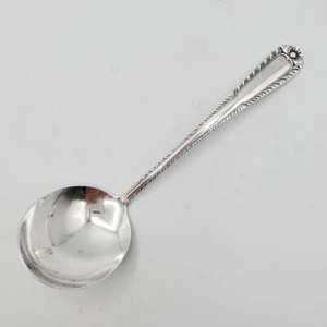 International Gadroon Sterling Cream Ladle Shell & Feather 5 ¼” - Picture 1 of 6
