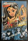 Wonder Woman at Super Hero High (DC Super Hero Girls) od Lisa Yee