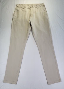 Pantalones chinos flexibles incorporados Old Navy para hombre ajuste atlético 33X36 (real 33 X 34) - Imagen 1 de 16