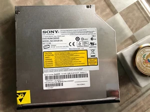 New Dell Sony DDU810A Slimline CD/DVD Drive - Picture 1 of 4
