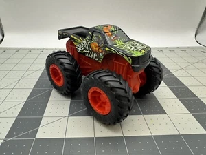 Hot Wheels Bash Ups Monster Truck "SPLATTER TIME"  - Picture 1 of 6
