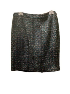 Ladies Skirt - Picture 1 of 3