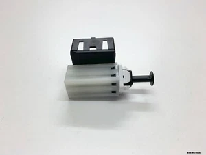 Interruttore luce freno per Jeep Grand Cherokee WK 2005-2010 ESS/WK/004A - Foto 1 di 4