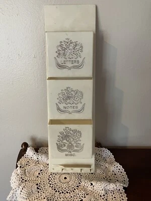 Portacartas y llaves colgantes de plástico fresco MCM vintage, LEER DESCRIPCIÓN DEFECTOS Foto 1 de 4