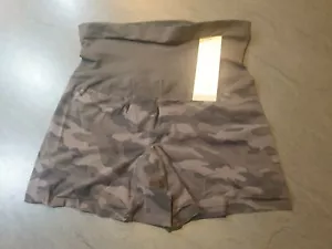 Spanx SS7215 Dark Camo Print Girl Short Size M UK 12-14 - Picture 1 of 3