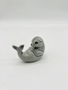 Figura de cerámica vintage Baby Seal Sea Lion gris pintada a mano - Imagen 1 de 6