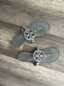 Tory Burch Miller Lacksandale (blau) Größe 8,5 - Bild 1 von 5