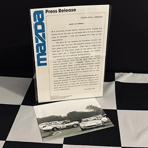 MAZDA MX5 UK CUP CASTLE COMBE 1990 ROUND PRESS RELEASE WITH ORIGINAL PHOTO - Picture 1 of 3