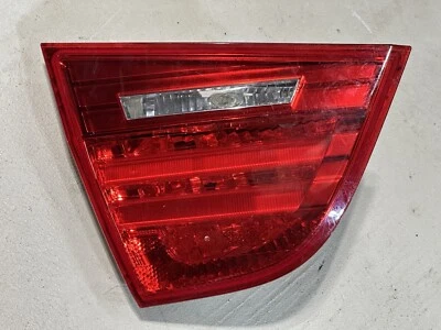 BMW 335Xi E90 LCI 2009-2011 maletero trasero izquierdo lado del conductor luz trasera interior OEM Foto 1 de 4