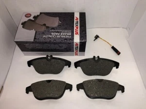 Se adapta a las pastillas de freno traseras Mercedes Clase C W204 S204 C204 2007-2015... con cable sensor - Imagen 1 de 3