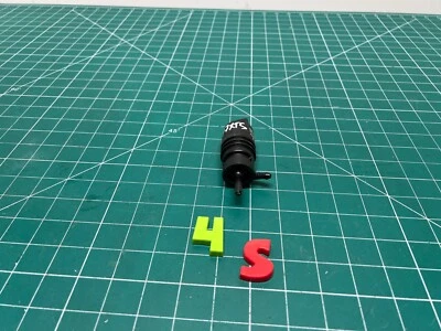 13-19 CADILLAC XTS CTS ATS FRONT WINDSHIELD WASHER FLUID PUMP OEM - Image 1 of 4