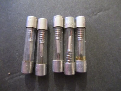 Five Bussmann BUSS  MDL 15 Amp 32V Glass Fuse, Slow Blow Time Delay, Slo-Blo - Image 1 of 4