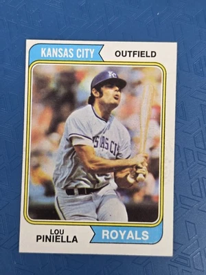 1974 Topps #390 Lou Piniella Kansas City Royals BASEBALL Card 2E - Image 1 of 2