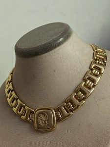 Vintage Monet Etruscan Revival Matte Gold Roman Soldier Centurion Necklace - Bild 1 von 15